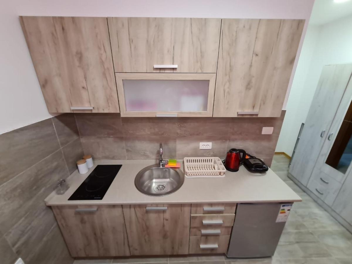 פודגוריצה Naki Apartments מראה חיצוני תמונה