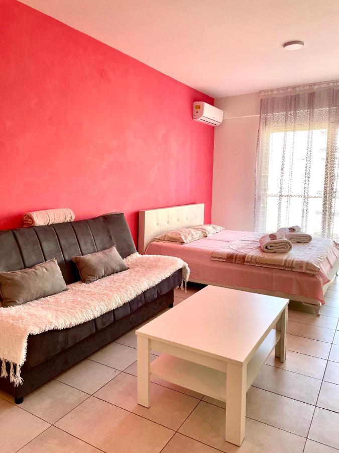 פודגוריצה Naki Apartments מראה חיצוני תמונה