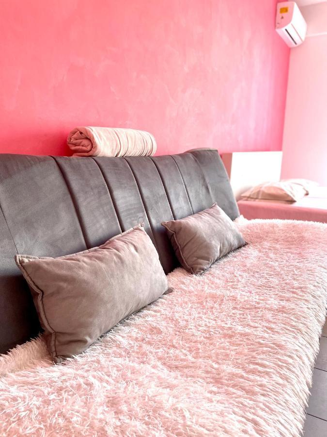 פודגוריצה Naki Apartments מראה חיצוני תמונה