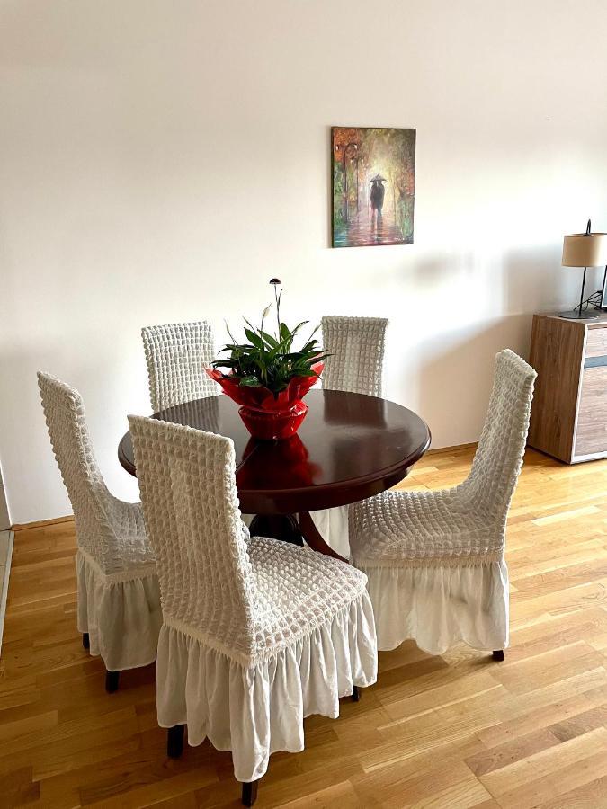 פודגוריצה Naki Apartments מראה חיצוני תמונה