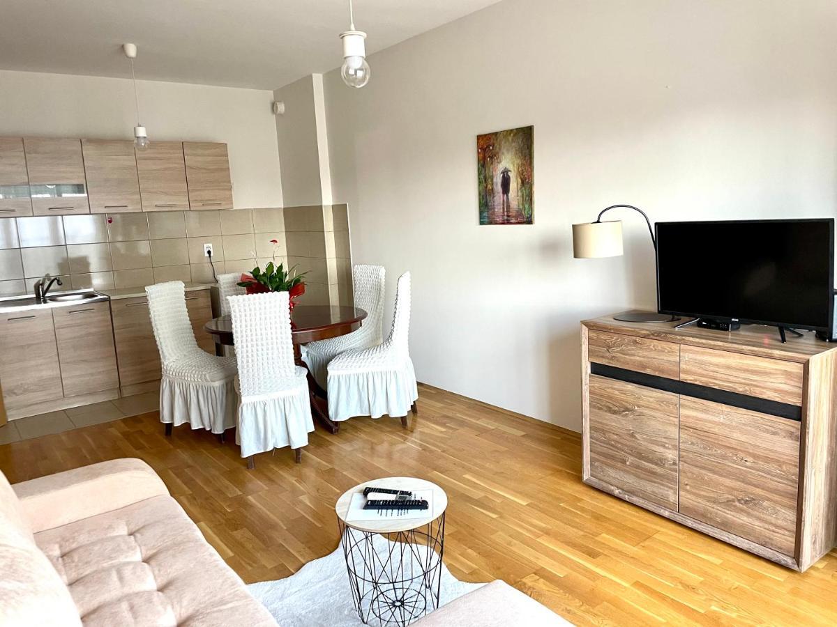 פודגוריצה Naki Apartments מראה חיצוני תמונה