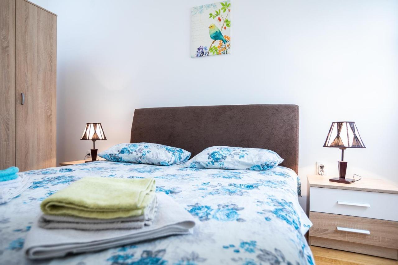 פודגוריצה Naki Apartments מראה חיצוני תמונה