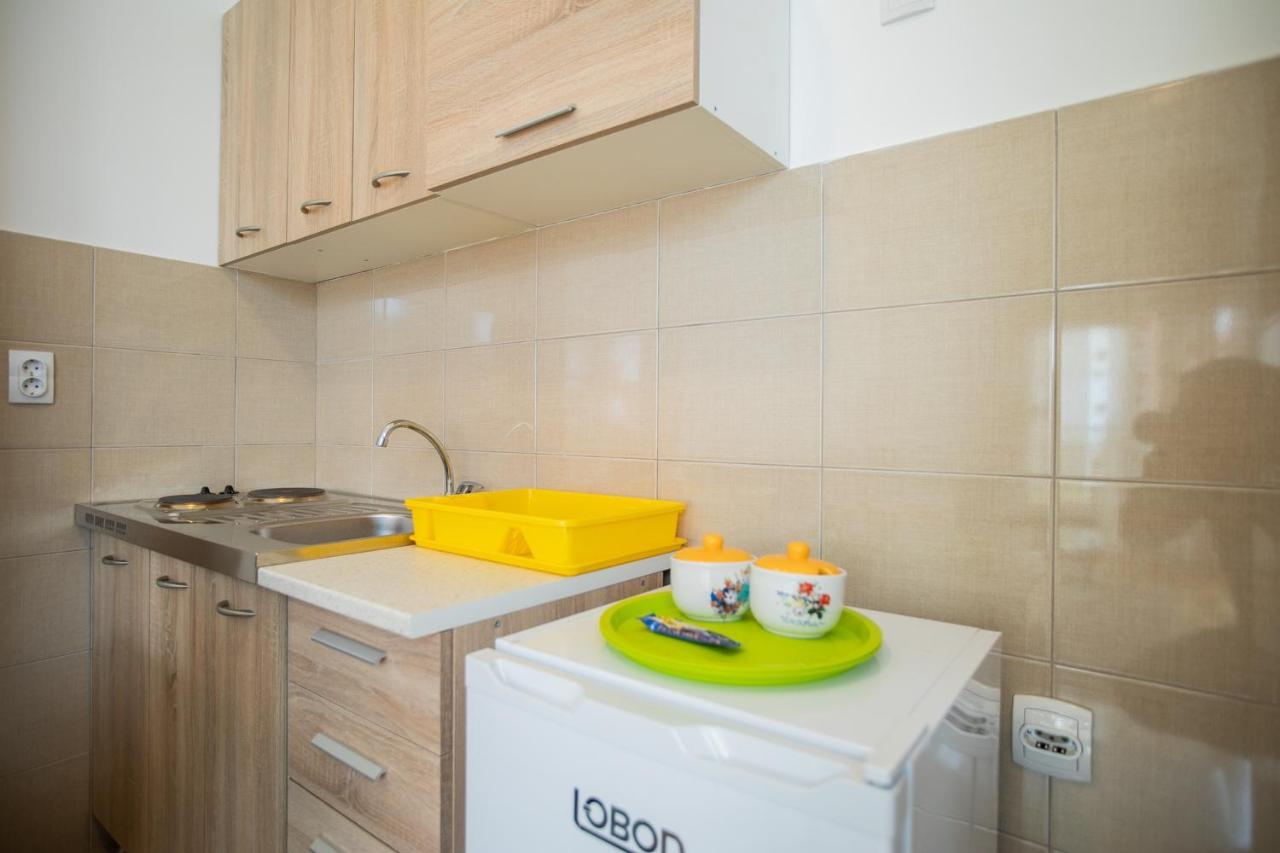 פודגוריצה Naki Apartments מראה חיצוני תמונה